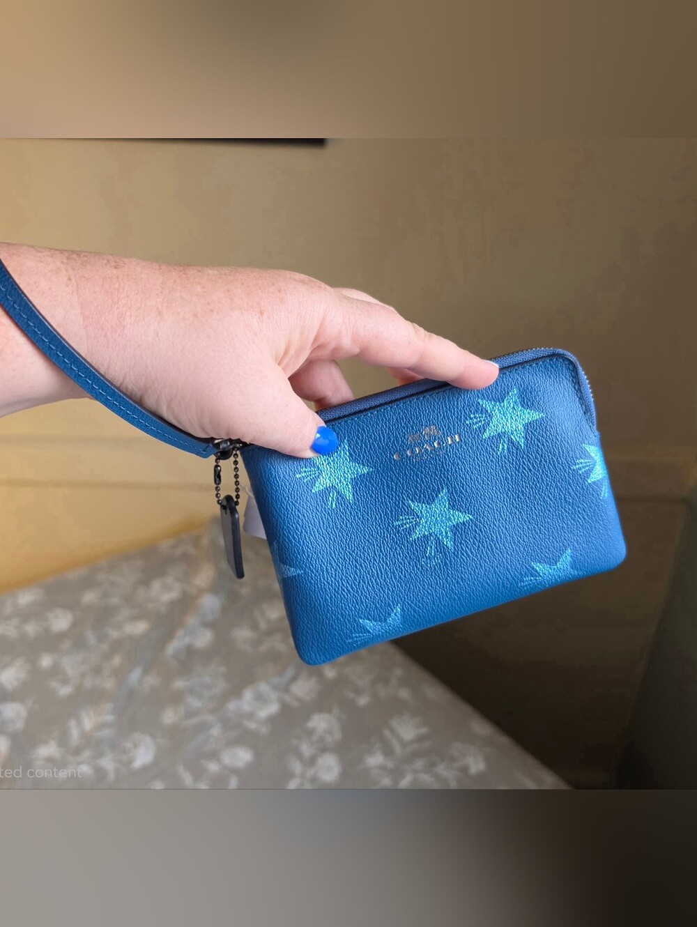 Coach Limited Edition Blue Star Print Corner Zip Wristlet Wallet